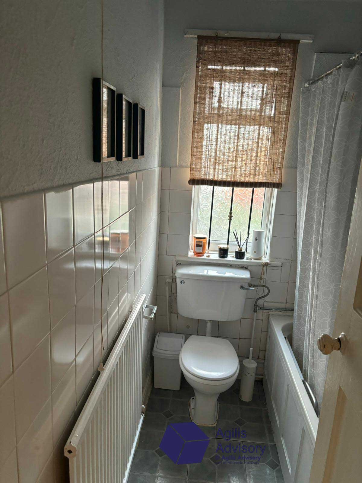 bathroom-accom